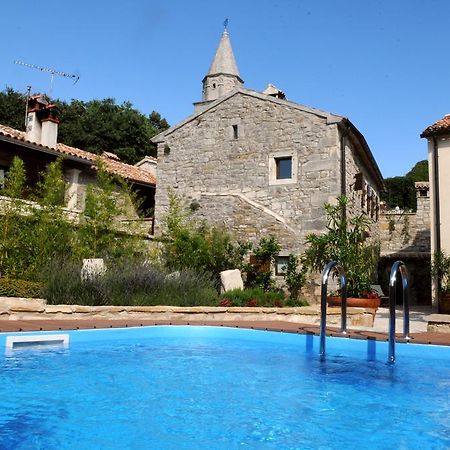 Holiday Homes Poli Svetega Antona Gračišće Quarto foto