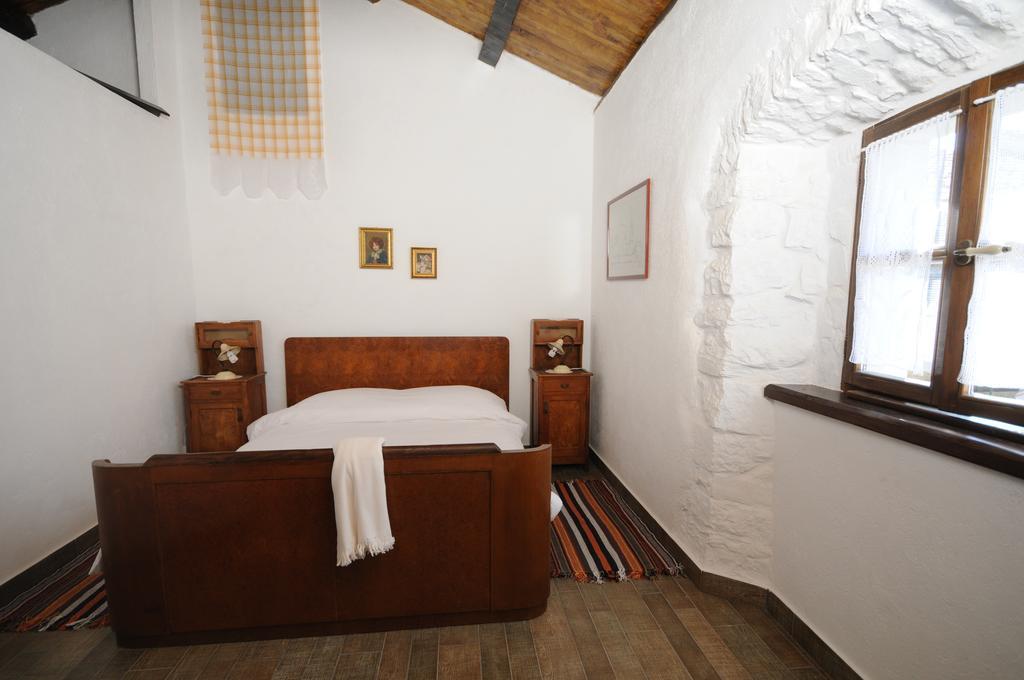 Holiday Homes Poli Svetega Antona Gračišće Quarto foto